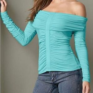 NWOT Gorgeous Venus on or off the shoulder ruched top